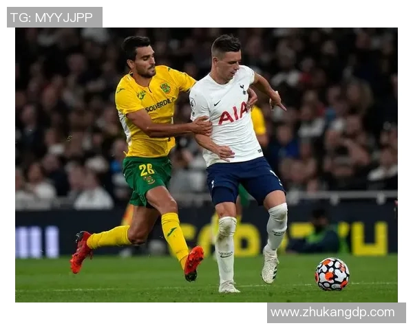 曼联主帅遭批评，球队未能取得英超胜利，欧冠出线堪忧